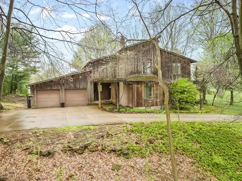 4511 Edwin Dr NW, Canton, OH 44718