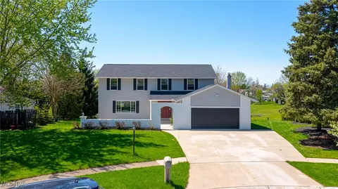 17784 Blazing Star Dr, Strongsville, OH 44136