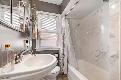 Bath - 6402 Gerald Ave, Parma, OH 44129 photo 2 of 2