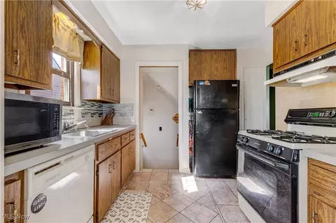 Kitchen - 6402 Gerald Ave, Parma, OH 44129 photo 2 of 4