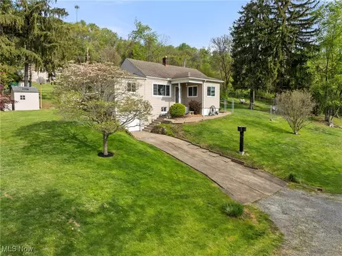 23 Walnut St, Rayland, OH 43943