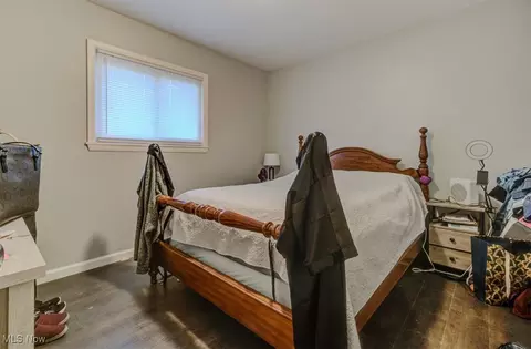 Bedroom - 42931 Haven Dr, Elyria, OH 44035 photo 3 of 6