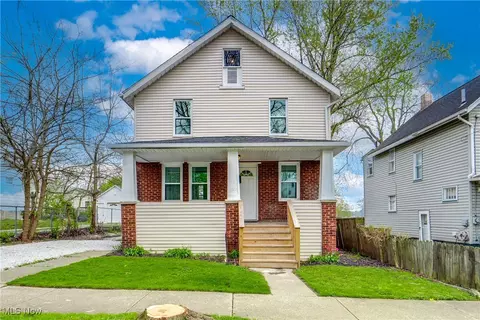 2203 6th St SW, Akron, OH 44314