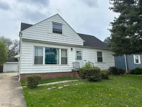 3832 Wallingford Rd, South Euclid, OH 44121
