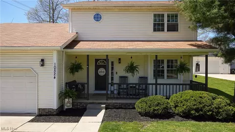 10524 California St, Aurora, OH 44202