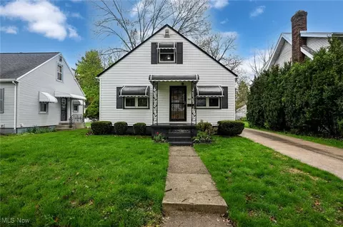 967 Valdes Ave, Akron, OH 44320