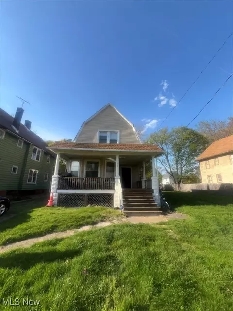 10611 Massie Ave, Cleveland, OH 44108