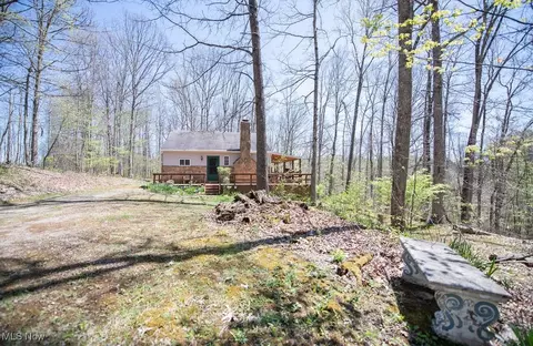 17980 Westchester South Rd SE, Tippecanoe, OH 44699