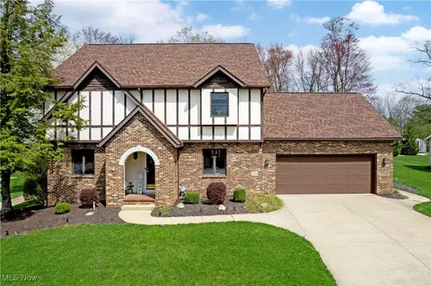 2766 Vinton Woods, Wooster, OH 44691