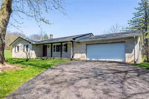 4820 Alabama Ave SW, Navarre, OH 44662