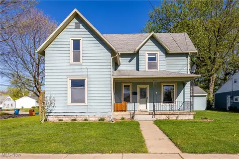 521 Williams St, Huron, OH 44839 photo 2