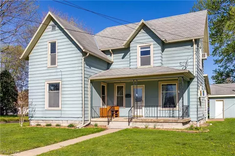 521 Williams St, Huron, OH 44839