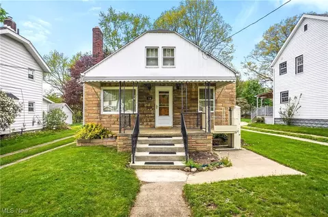 710 Damon St, Akron, OH 44310