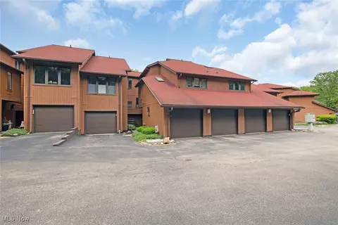 25078 Mill River Rd, Olmsted Falls, OH 44138