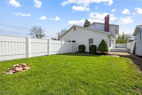 217 First St, Huron, OH 44839 photo 42