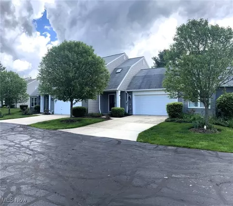1946 Ridge Meadow Ct, Twinsburg, OH 44087