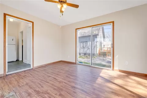 883 E 237th St, Euclid, OH 44123 photo 17