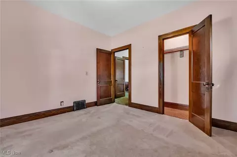 883 E 237th St, Euclid, OH 44123 photo 27