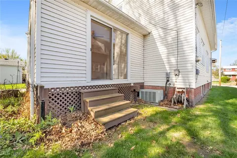 883 E 237th St, Euclid, OH 44123 photo 38