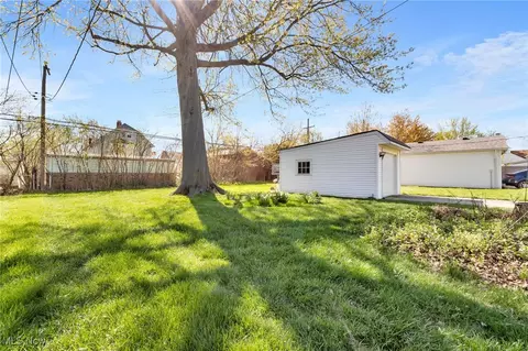 883 E 237th St, Euclid, OH 44123 photo 41