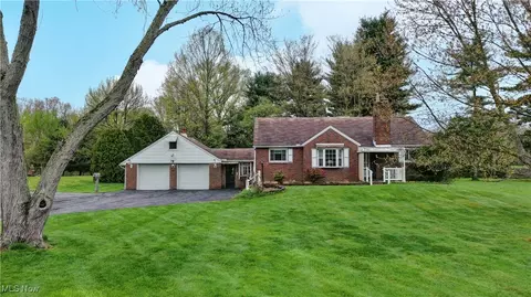 1283 Vanderhoof Rd, Barberton, OH 44203