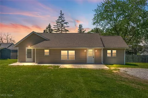 1432 Garfield Ave, Brunswick, OH 44212