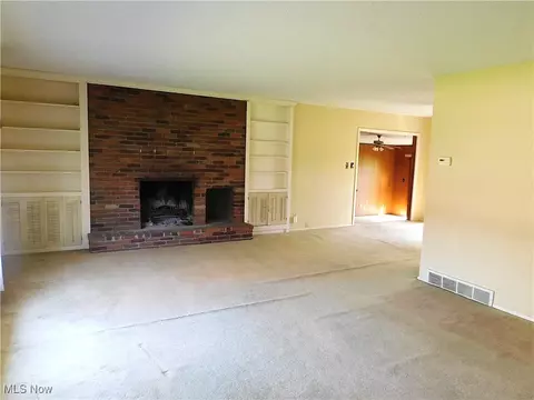 2684 Burlingham Dr, Ashtabula, OH 44004 photo 7