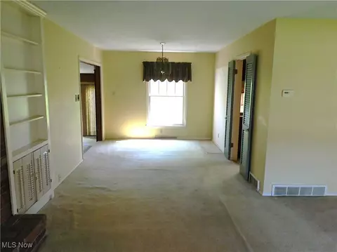 2684 Burlingham Dr, Ashtabula, OH 44004 photo 9