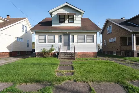 983 Garden St NW, Warren, OH 44485