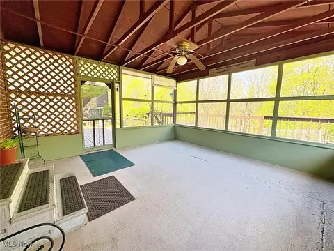 Exterior - 417 Windsor Dr, Elyria, OH 44035 photo 3 of 8
