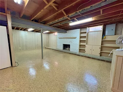 Other - 417 Windsor Dr, Elyria, OH 44035 photo 3 of 7
