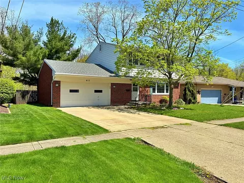 Exterior - 417 Windsor Dr, Elyria, OH 44035 photo 1 of 8