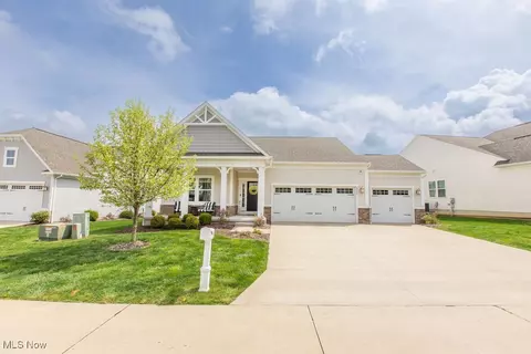 6527 Wisteria Ln, Medina, OH 44256