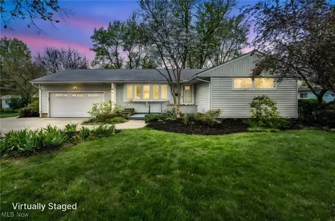 44 Wilmington Dr, Painesville, OH 44077