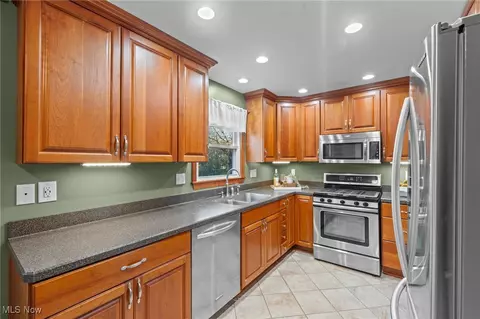 6315 Brookside Rd, Independence, OH 44131 photo 11
