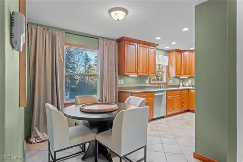 6315 Brookside Rd, Independence, OH 44131 photo 9