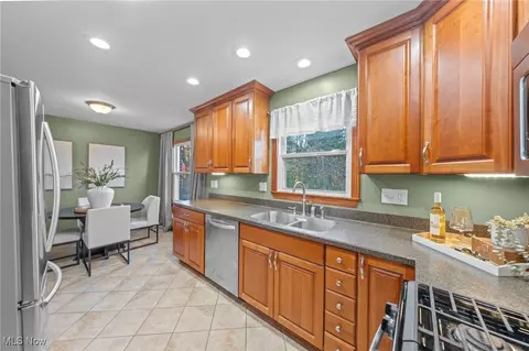 6315 Brookside Rd, Independence, OH 44131 photo 13