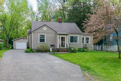 7599 Fairview Ave, Mentor, OH 44060