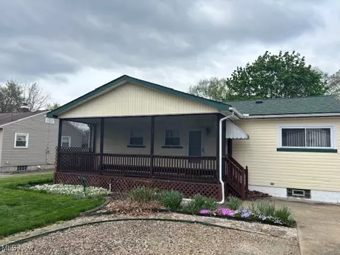 Exterior - 1521 Difford, Niles, OH 44446 photo 1 of 6