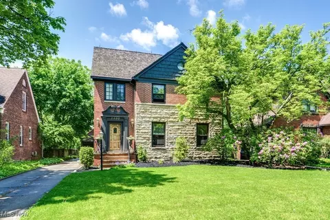 2500 Eaton Rd, University Heights, OH 44118