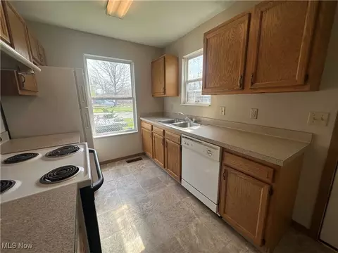 Kitchen - 1012 W 34th St, Ashtabula, OH 44004 photo 1 of 2