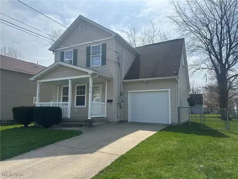 Exterior - 1012 W 34th St, Ashtabula, OH 44004 photo 2 of 5