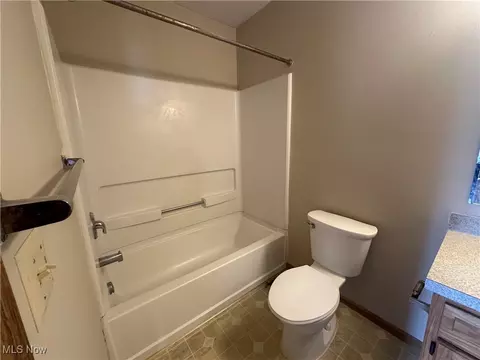 Bath - 1012 W 34th St, Ashtabula, OH 44004 photo 2 of 2