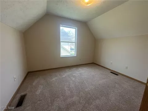 Bedroom - 1012 W 34th St, Ashtabula, OH 44004 photo 1 of 4