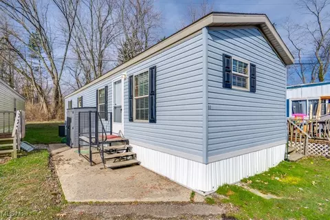 2606 Lincoln Way NW, Massillon, OH 44647