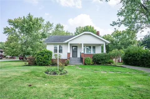 396 Northeast Ave, Tallmadge, OH 44278