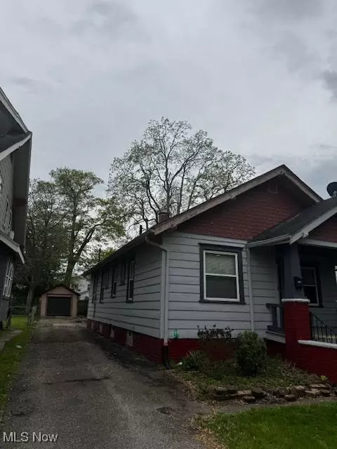 2128 E 30th St, Lorain, OH 44055 photo 11