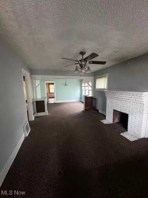 2128 E 30th St, Lorain, OH 44055 photo 3