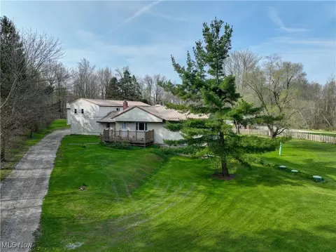 14460 Bass Lake Rd, Newbury, OH 44065