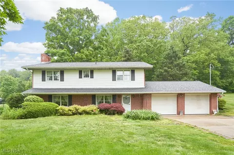 4307 Paxton Rd, Copley, OH 44321